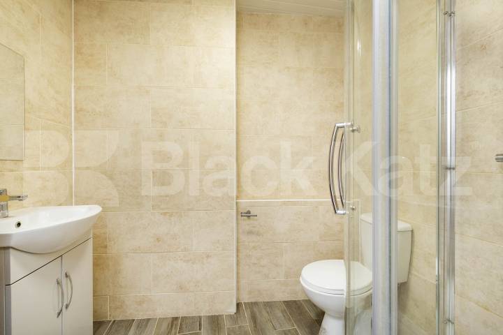 Modern Apartment Burnley Road, Dollis Hill